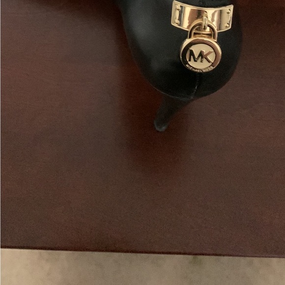 Beautiful heels Michael Kors. - Picture 2 of 5